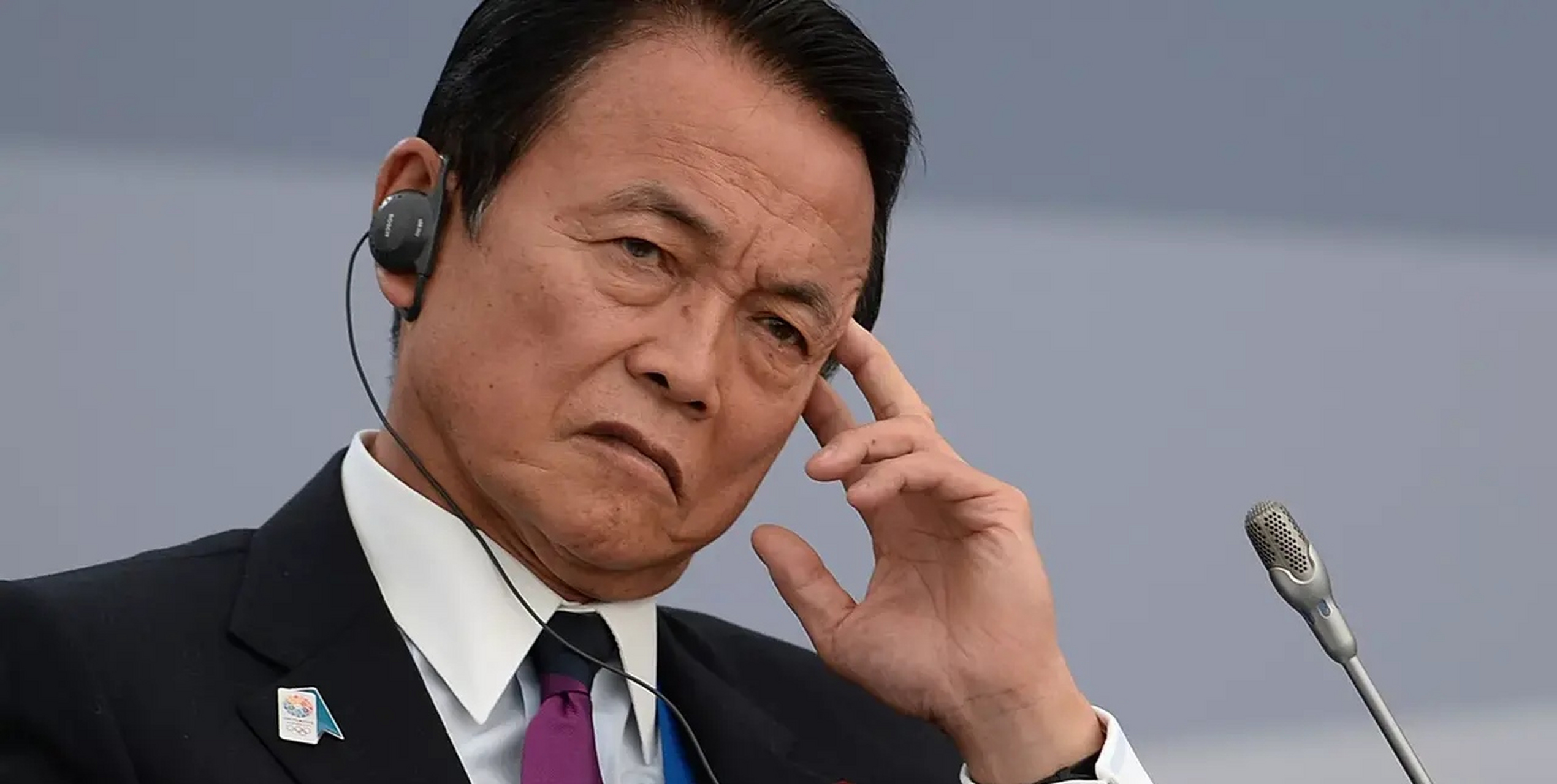 社会热点# 8月10日,日本前首相麻生太郎icon窜访台湾省时声称:"美国