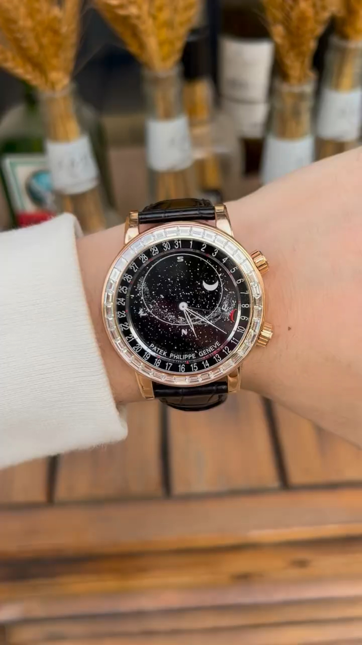 百达翡丽星空,日月星辰尽在腕间