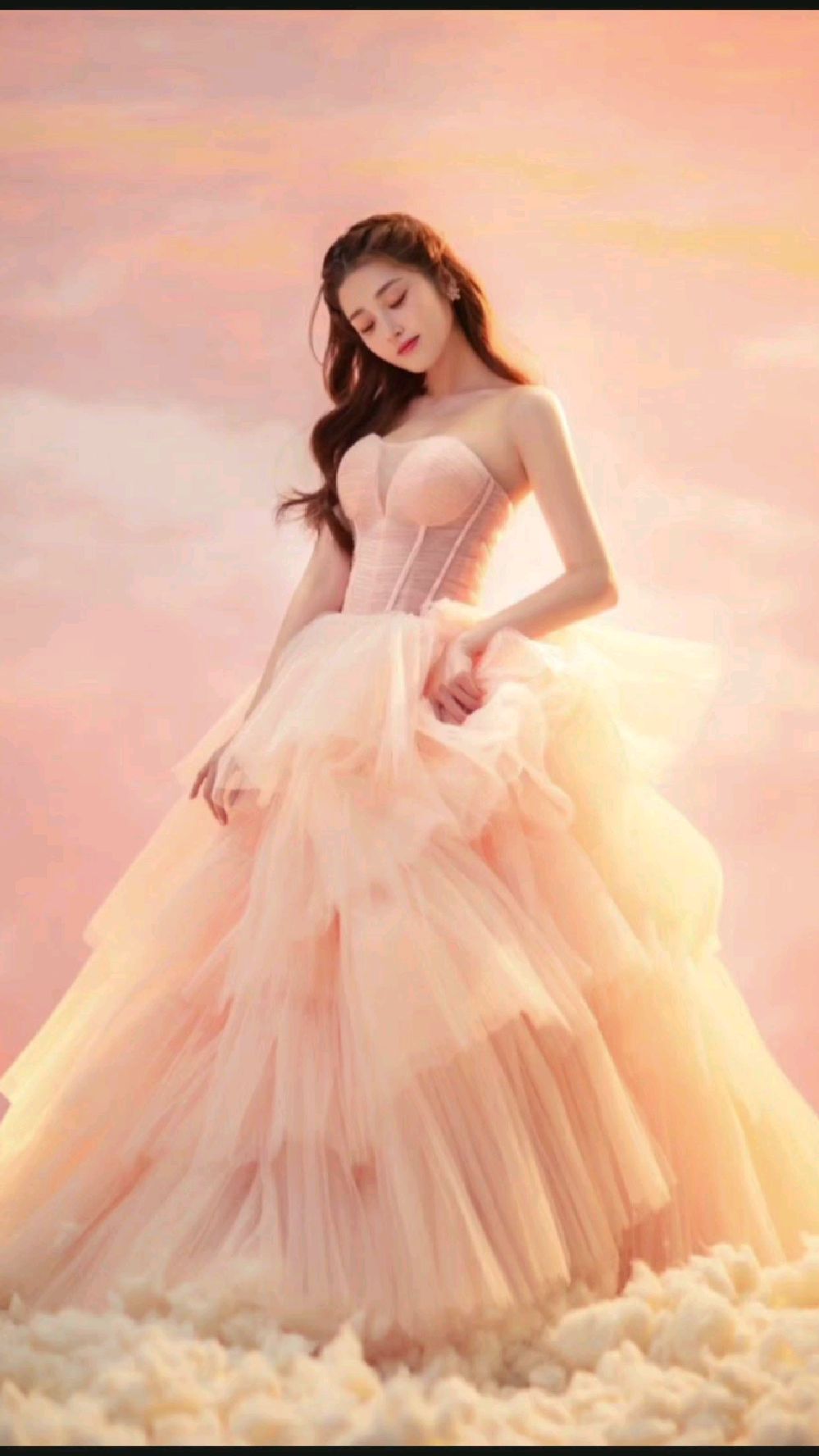 不卑不亢,美丽绽放,李若嘉!