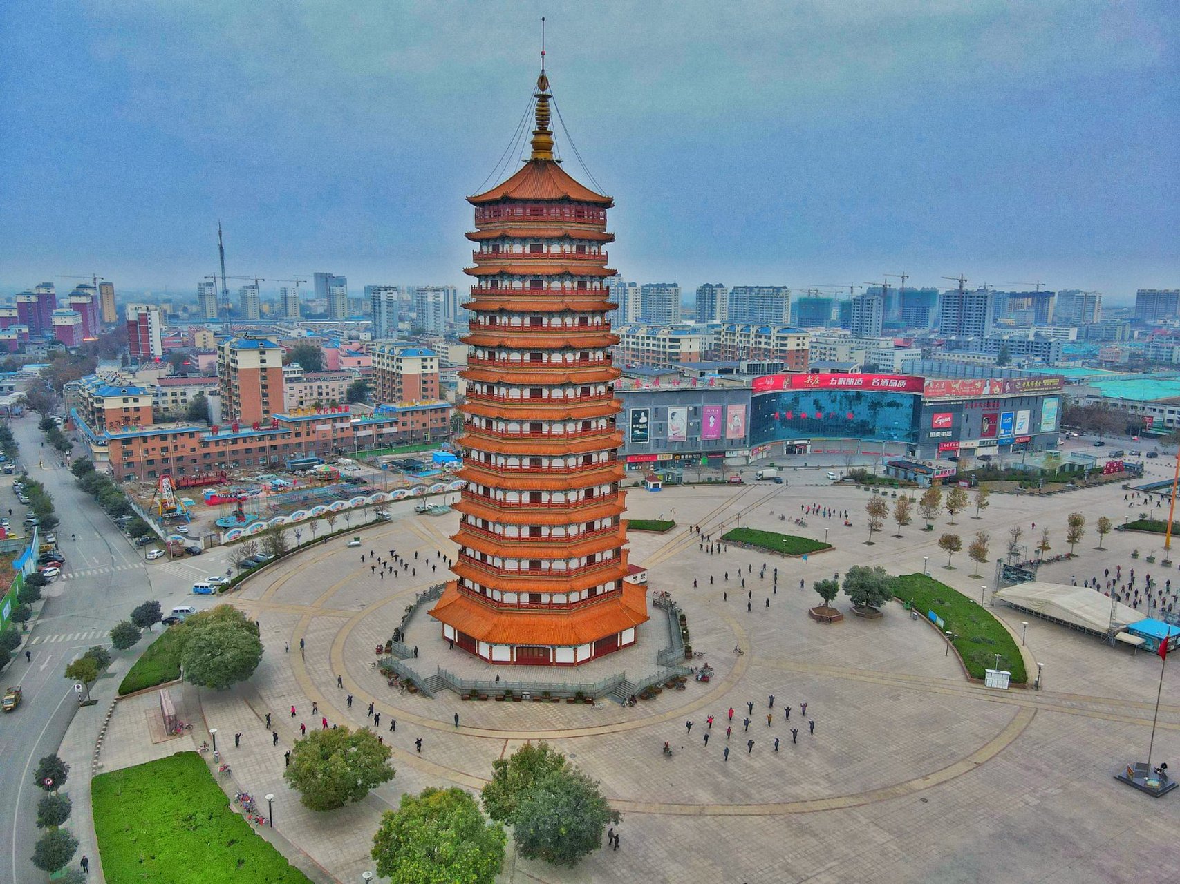 空中俯瞰千年古塔—莘县雁塔,绮丽风光尽收眼底.