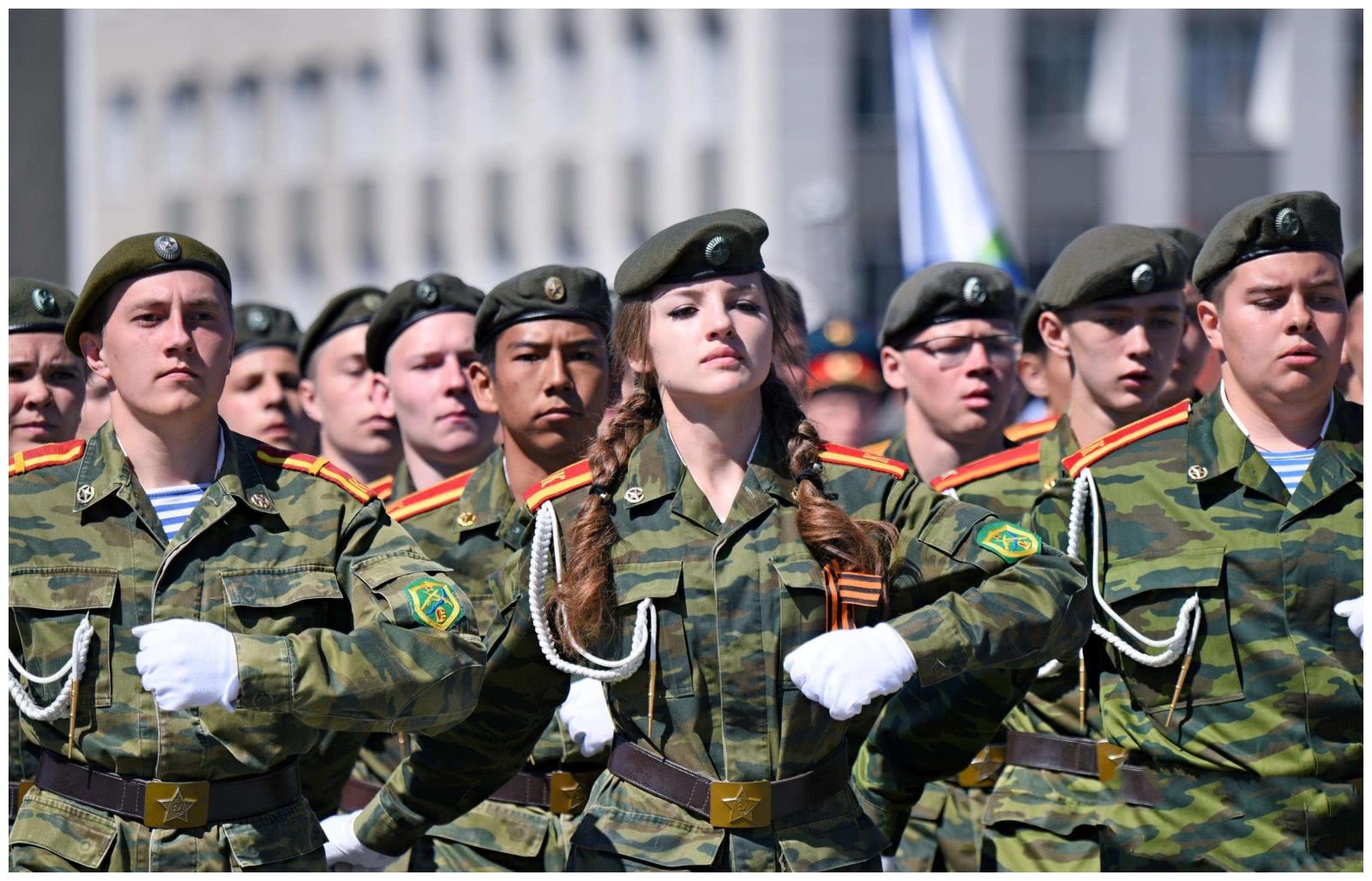 俄罗斯征兵年龄上限至30岁:人口危机下的军事举措