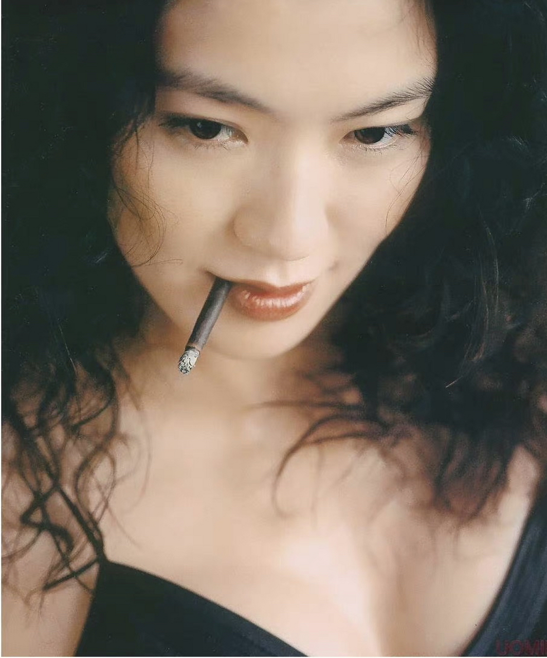 林熙蕾「offbeat叛逆」写真集 #林熙蕾