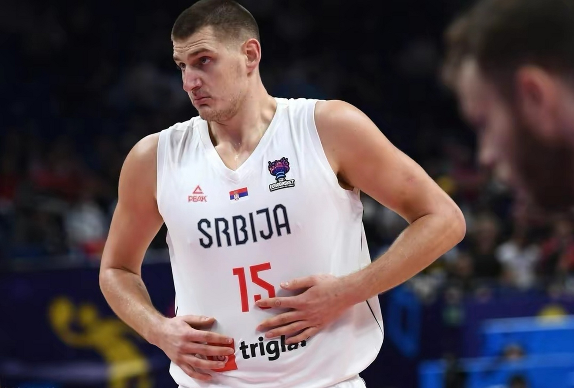 今年在nba夺冠的约基奇已经非常疲惫了,他更想把时间放在陪家人身上