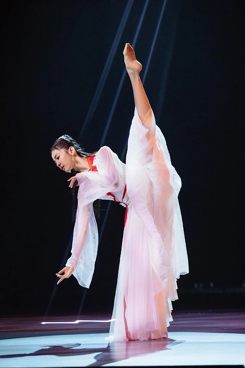 魅力唐诗逸,《浪姐4》表现优异,第一轮排名第三