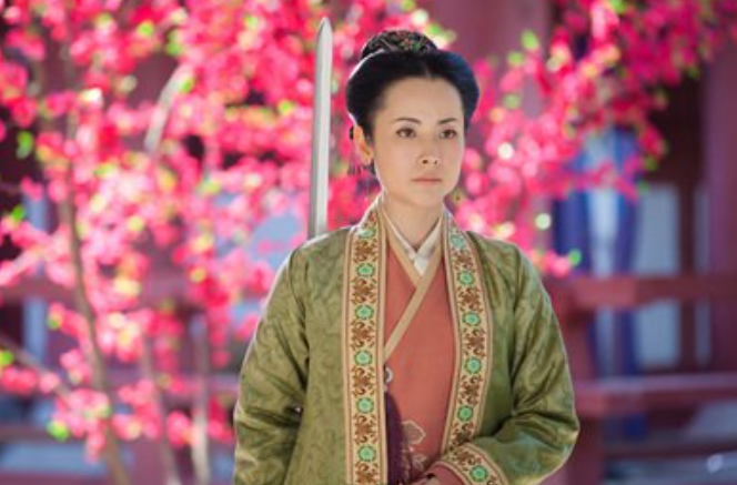 41岁时结婚生子,三年后与田亮离婚被指责,她现在的处境如何?