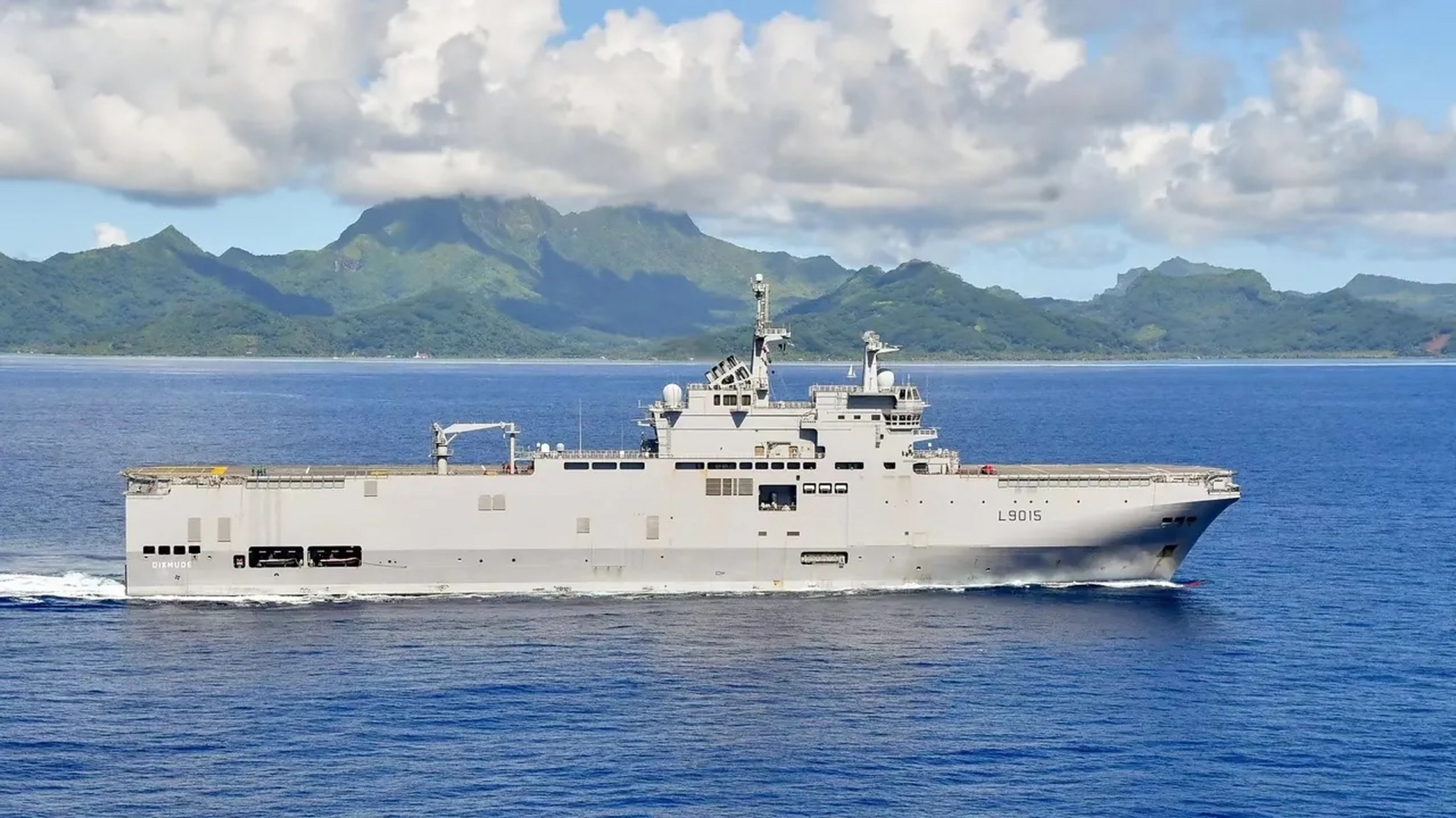 法国9193海军l9015迪克斯梅德号 西北风级两栖攻击舰