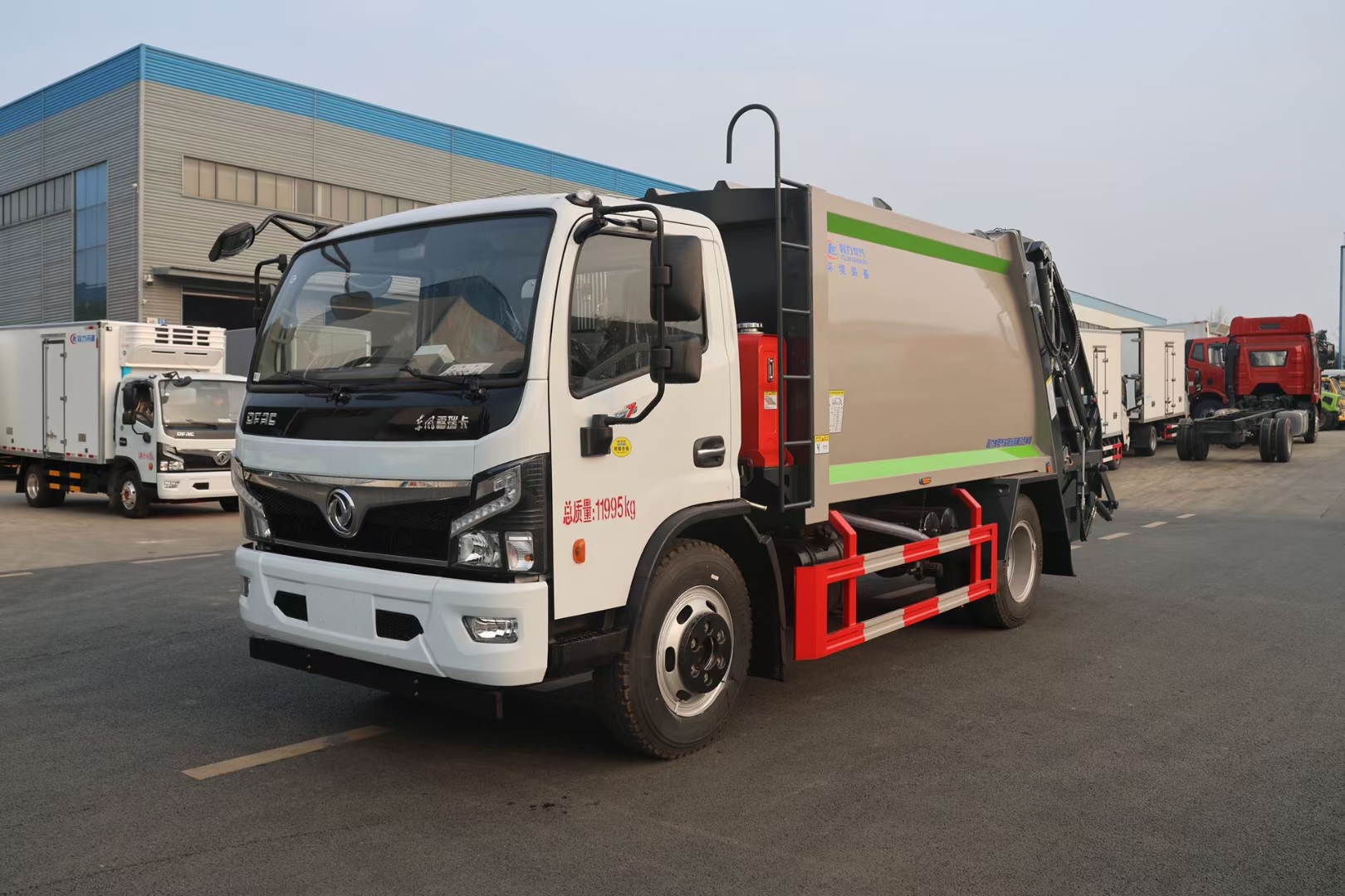 9.5方东风福瑞卡f7压缩垃圾车,让你的垃圾处理更高效!