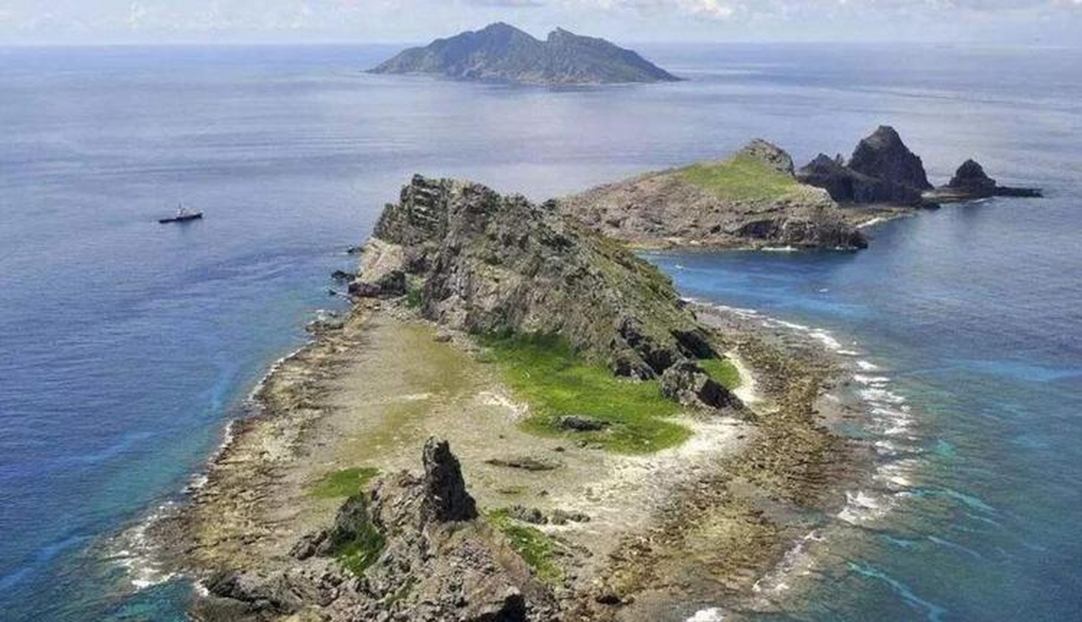 6月21日,具报道称中国海警2502舰艇编队在我钓鱼岛领海内巡航.