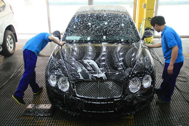 中国式养车的3大"怪象",专家:是"穷人思维"在作祟