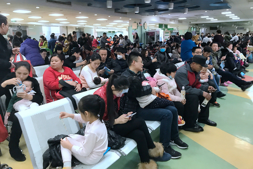感冒肆虐,儿童医院排队超出3000号