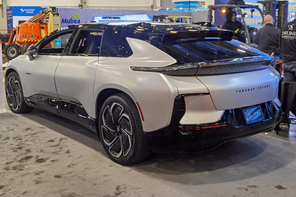 贾跃亭的ff91售价来了!提车先交全款220万元,国内用户订金5万!