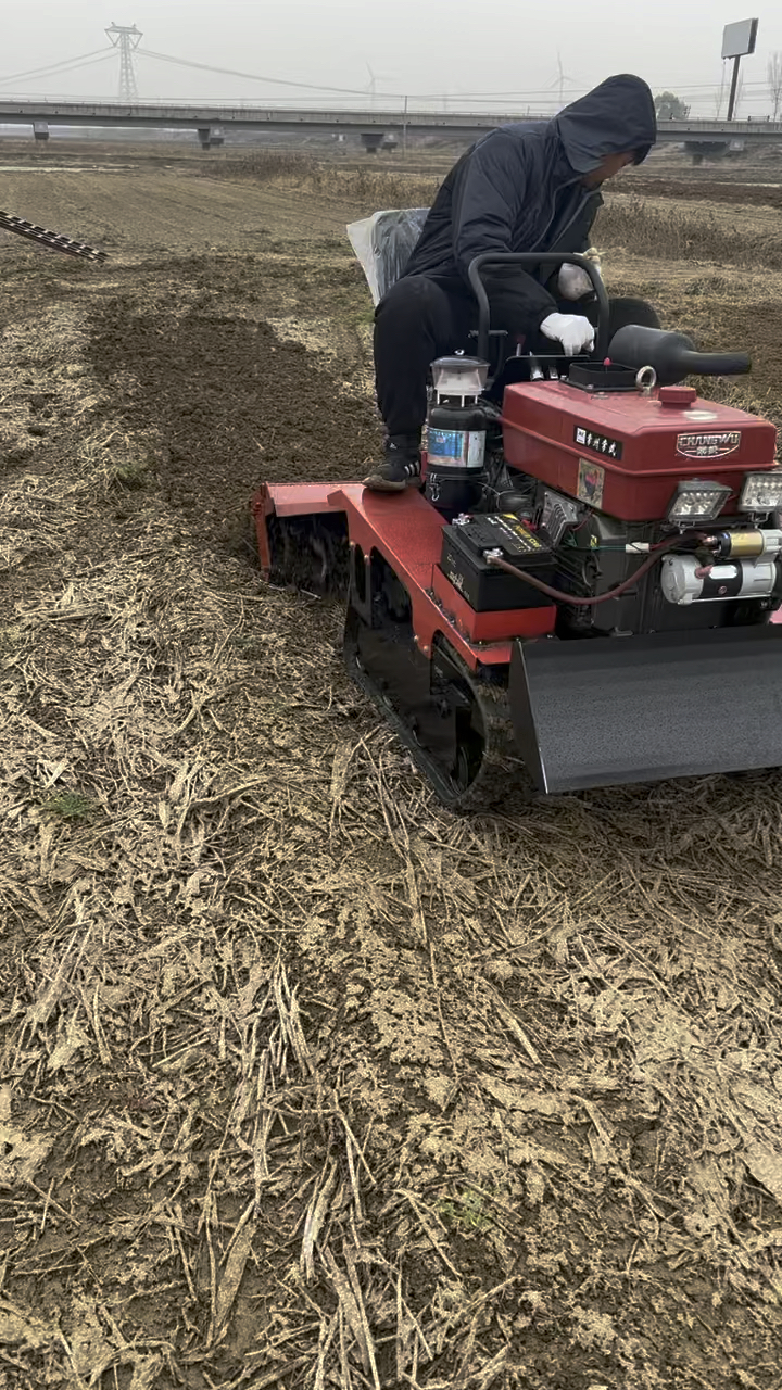 小型履带式微耕机农用微耕机