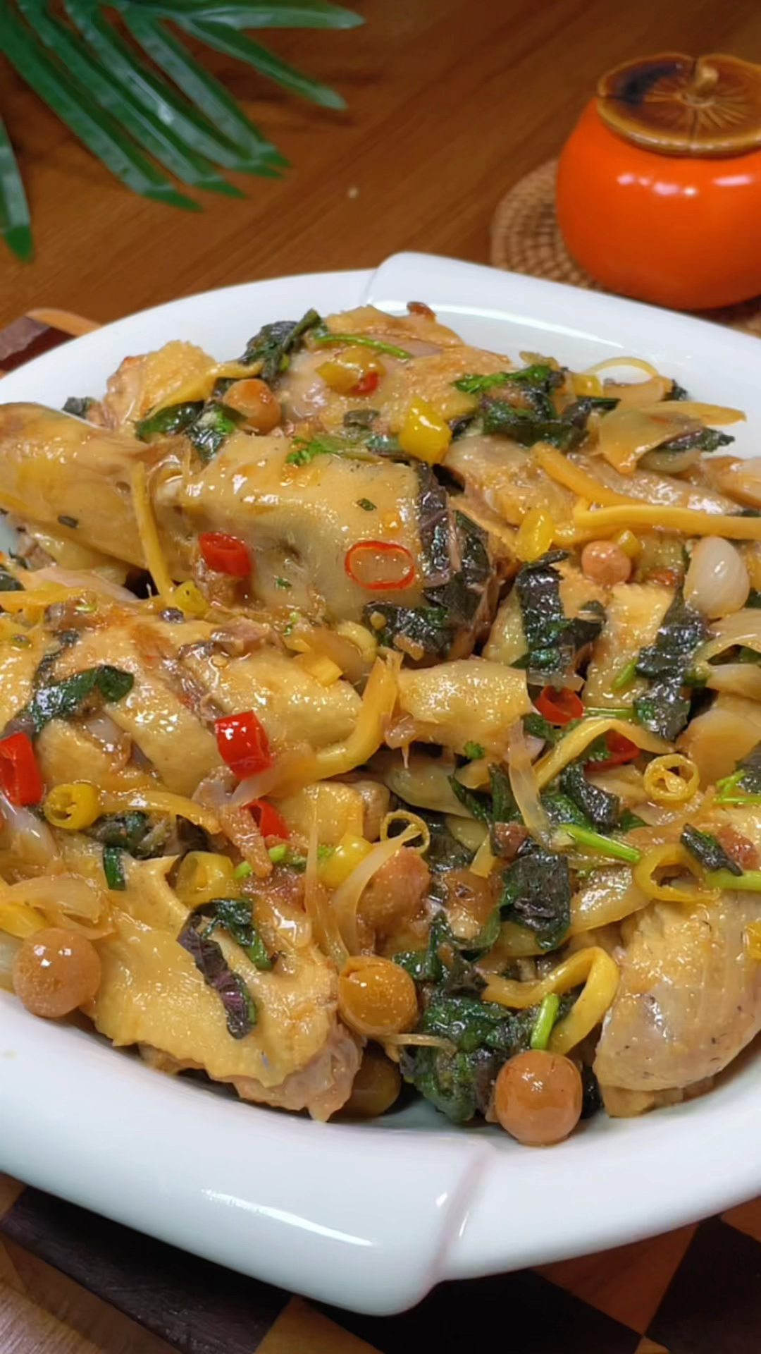 这个凉拌酸辣柠檬鸭,我相信你只要吃上一口一定会爱上它!-度小视