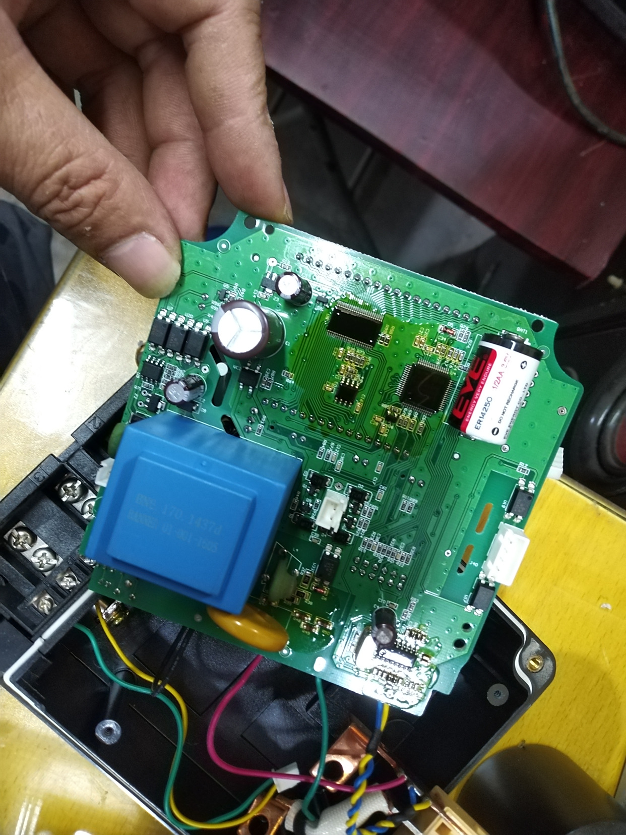 单相载波电子式电能表内部结构图