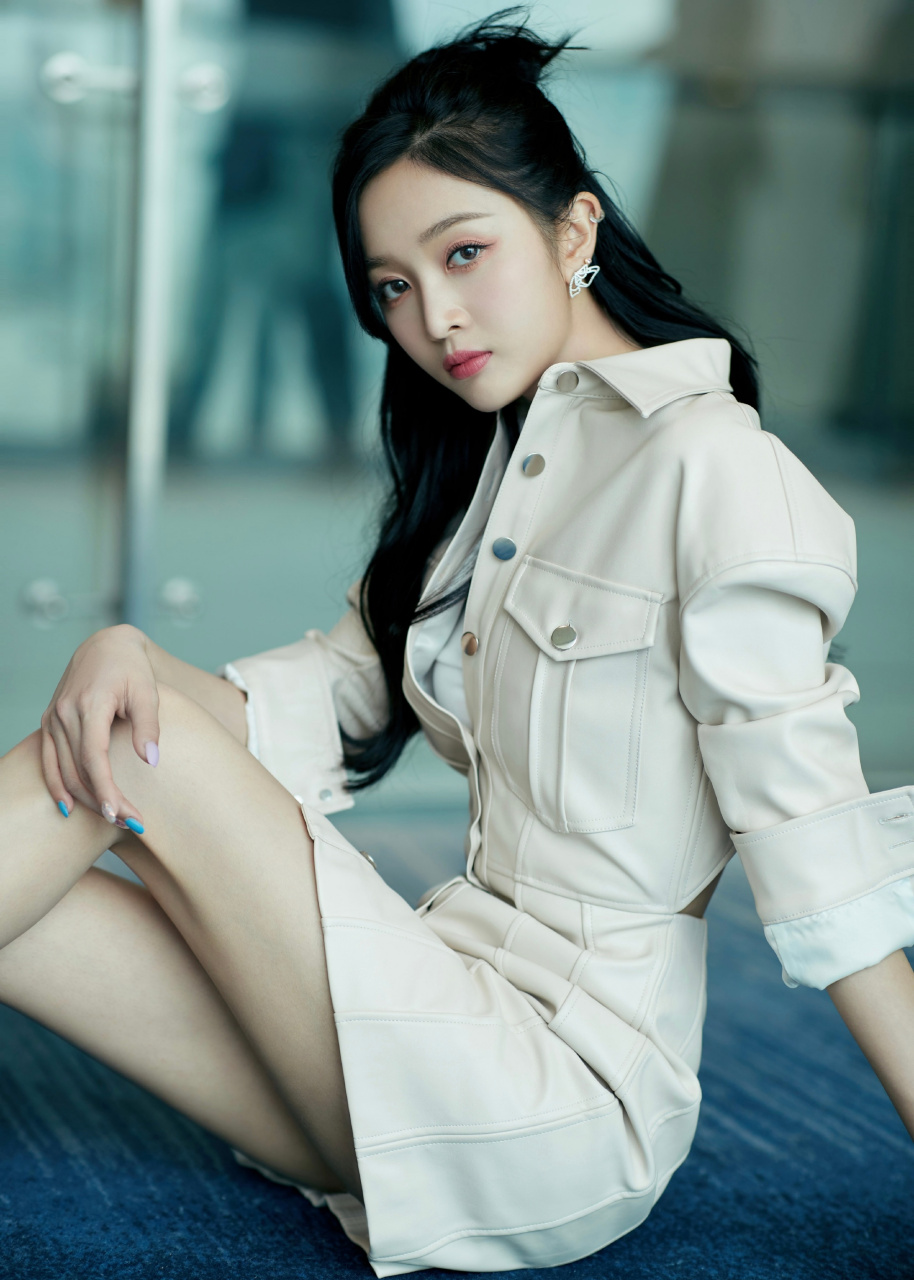 气质高雅,倾国倾城!#明星# #美女# #吴宣仪