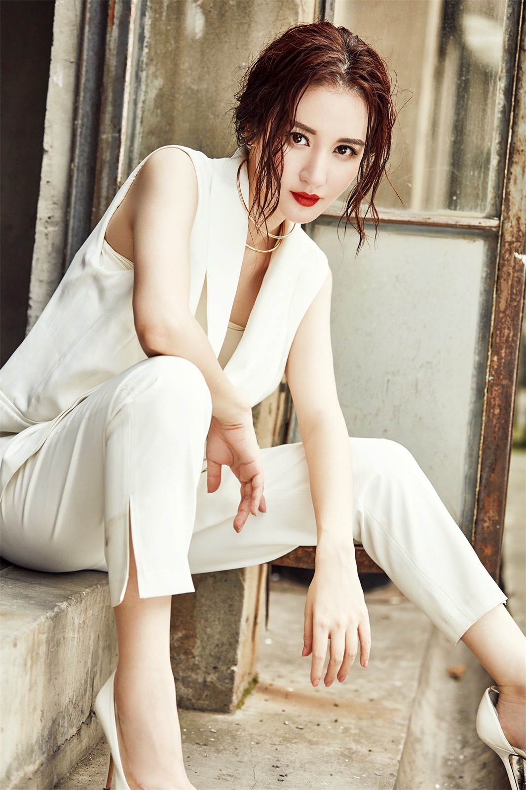 张萌女儿给防疫人员送热牛奶!袋子太重拎不动!