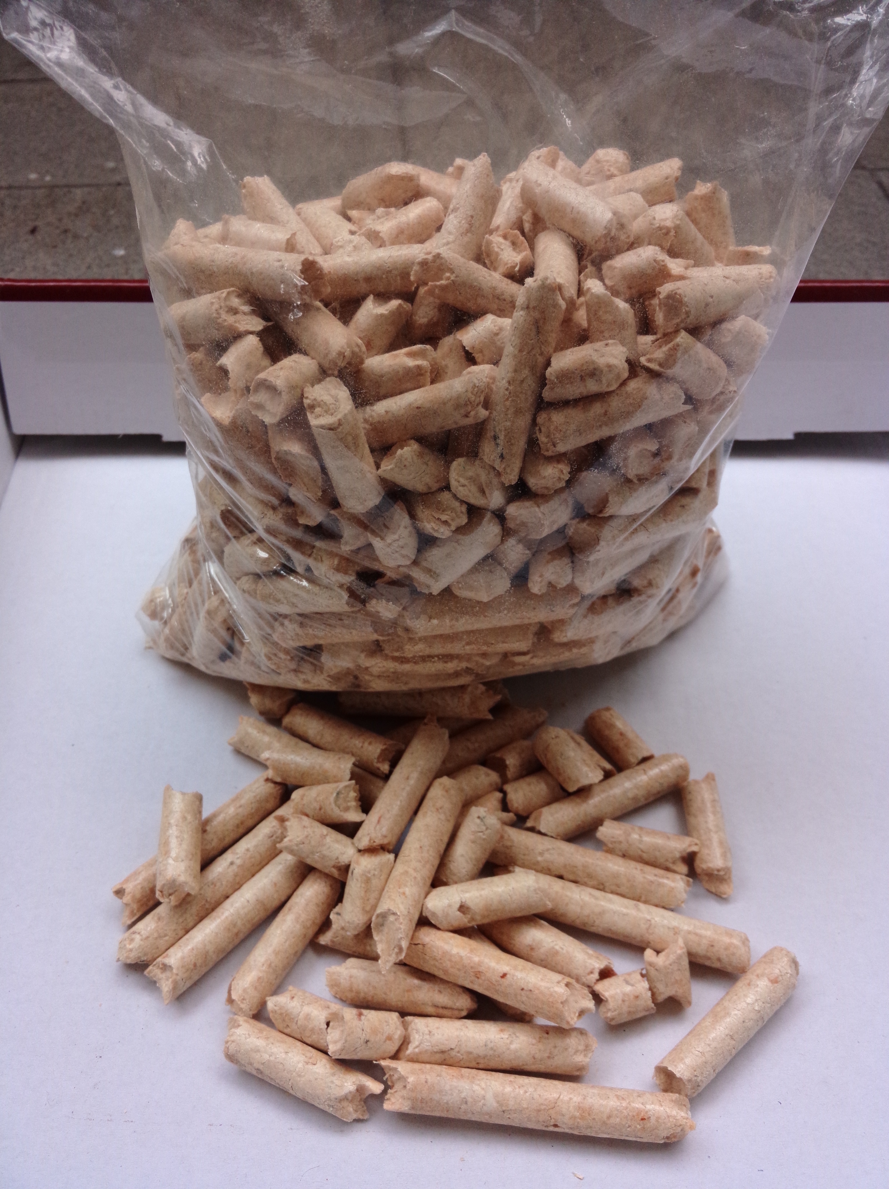 与生物质成型燃料和生物质颗粒相比,哪一种更好?