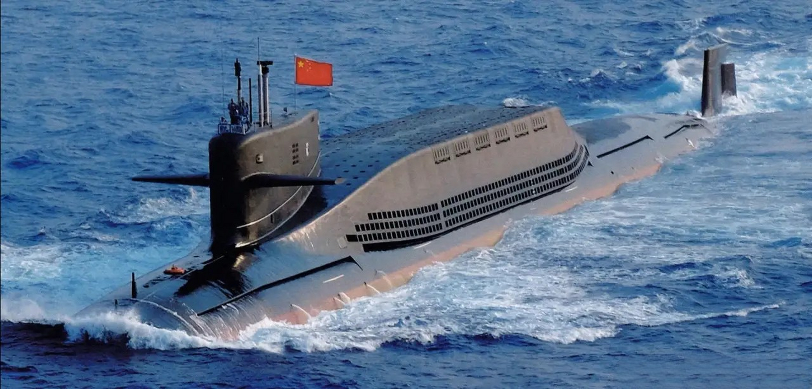 伊201号潜艇图片