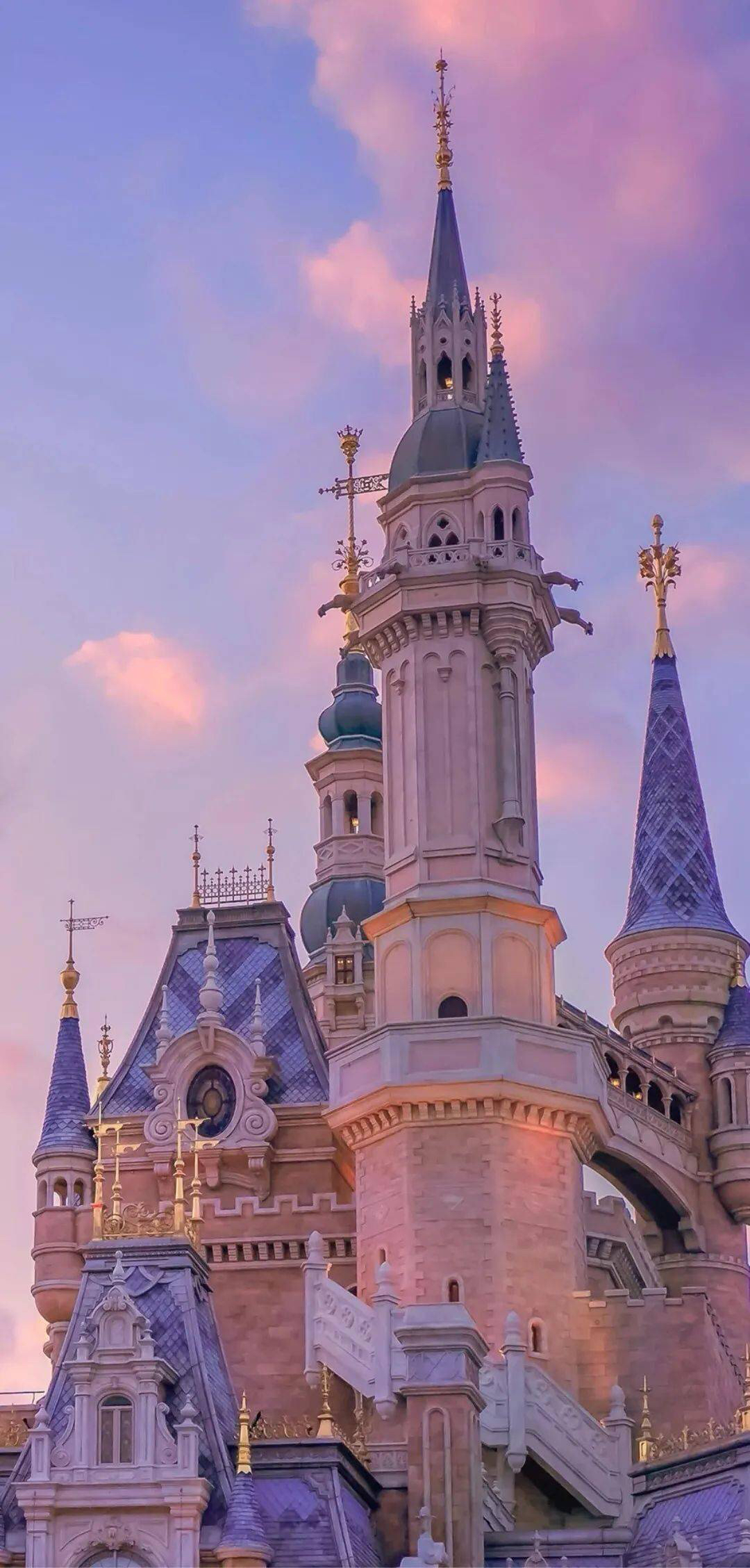 迪斯尼城堡美图欣赏:满足童年梦想的地方