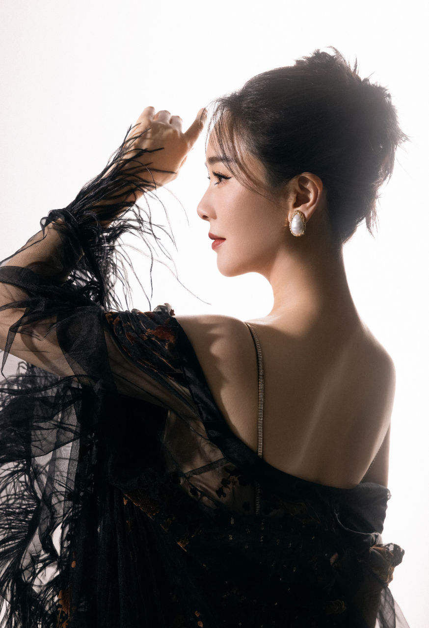 百度秋冬打卡挑战赛# 左小青皮肤真白[色]