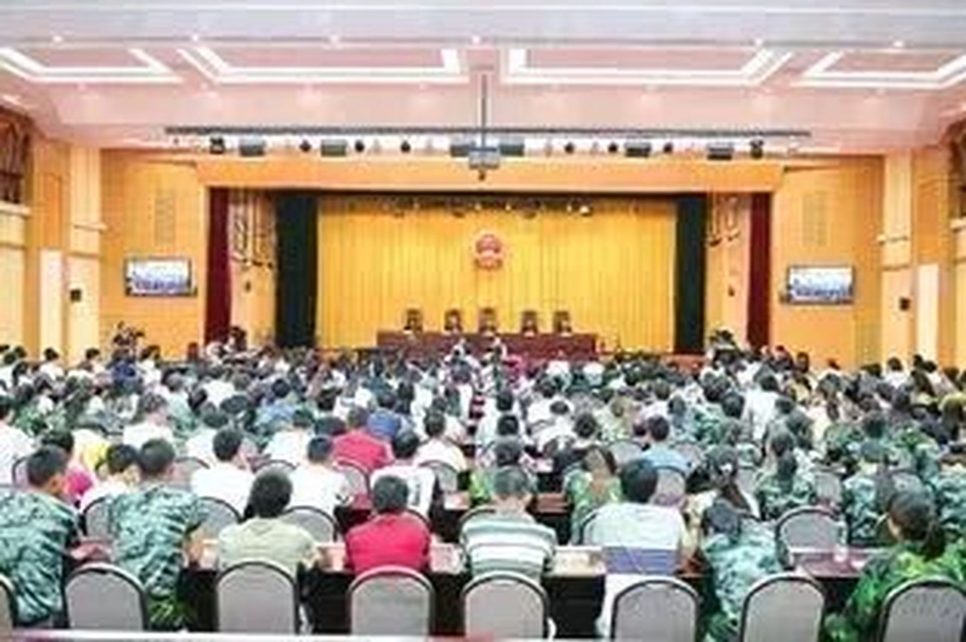 2007年8月16日0时58分,甘肃省兰州市城关区雁滩张苏滩蔬菜批发市场门