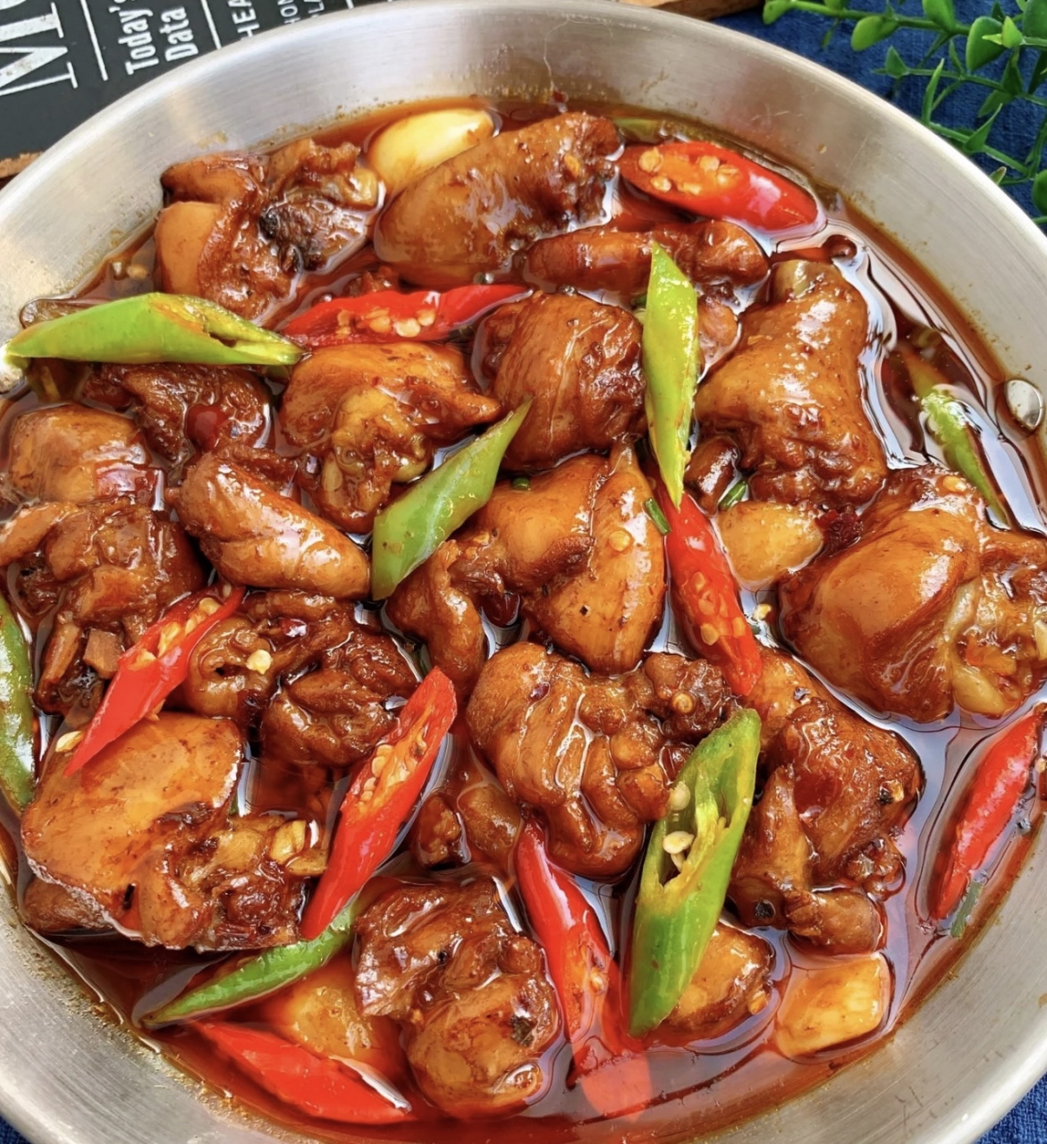 香辣火锅鸡,星期五晚上必做, 好吃到停不下来,鸡腿怎么做,上桌就光盘