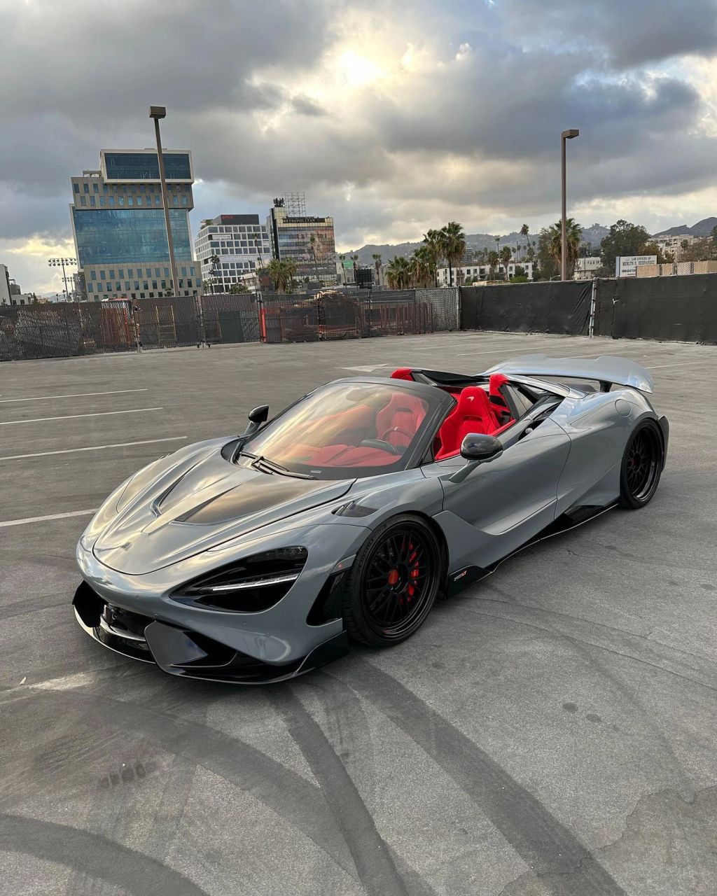 迈凯伦史上最强敞篷车   迈凯伦765lt spider
