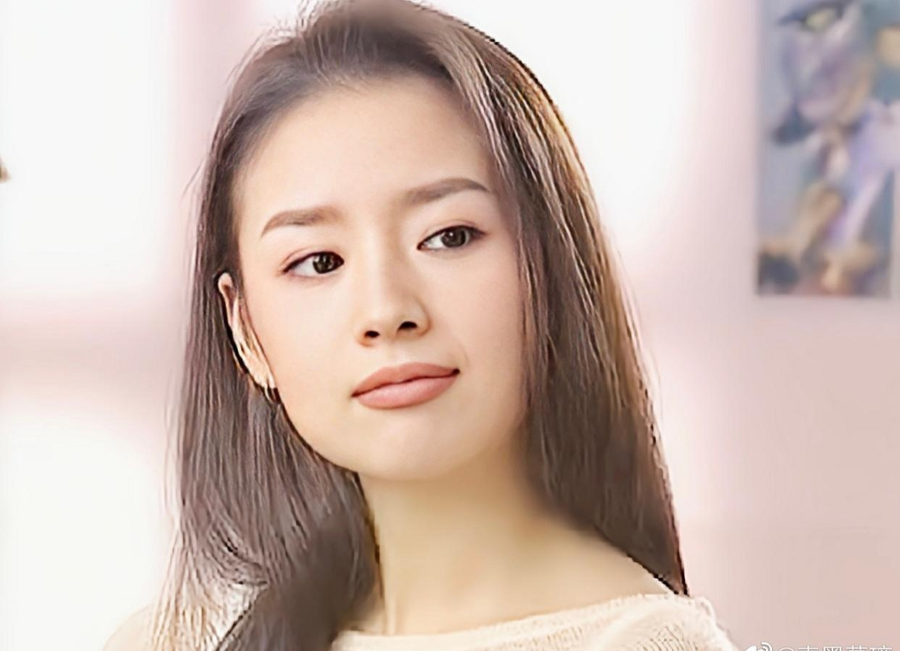 一直对董洁的印象停留在她在《白领公寓》中的任飞儿,妥妥的被她的