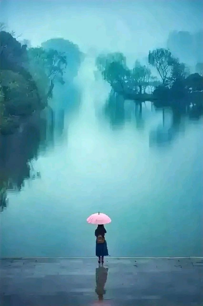 联:人在河边站 下联:? 大家随意