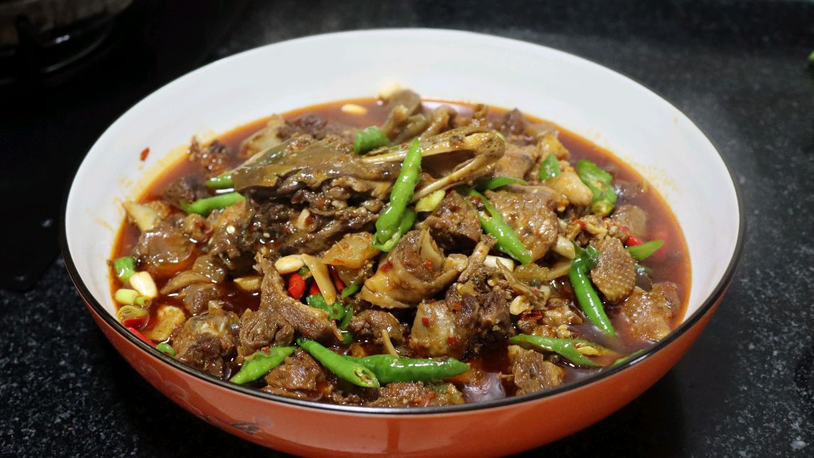 四川的“红烧鸭”原来是这样做的,虽然有点费时间,但是确实好吃