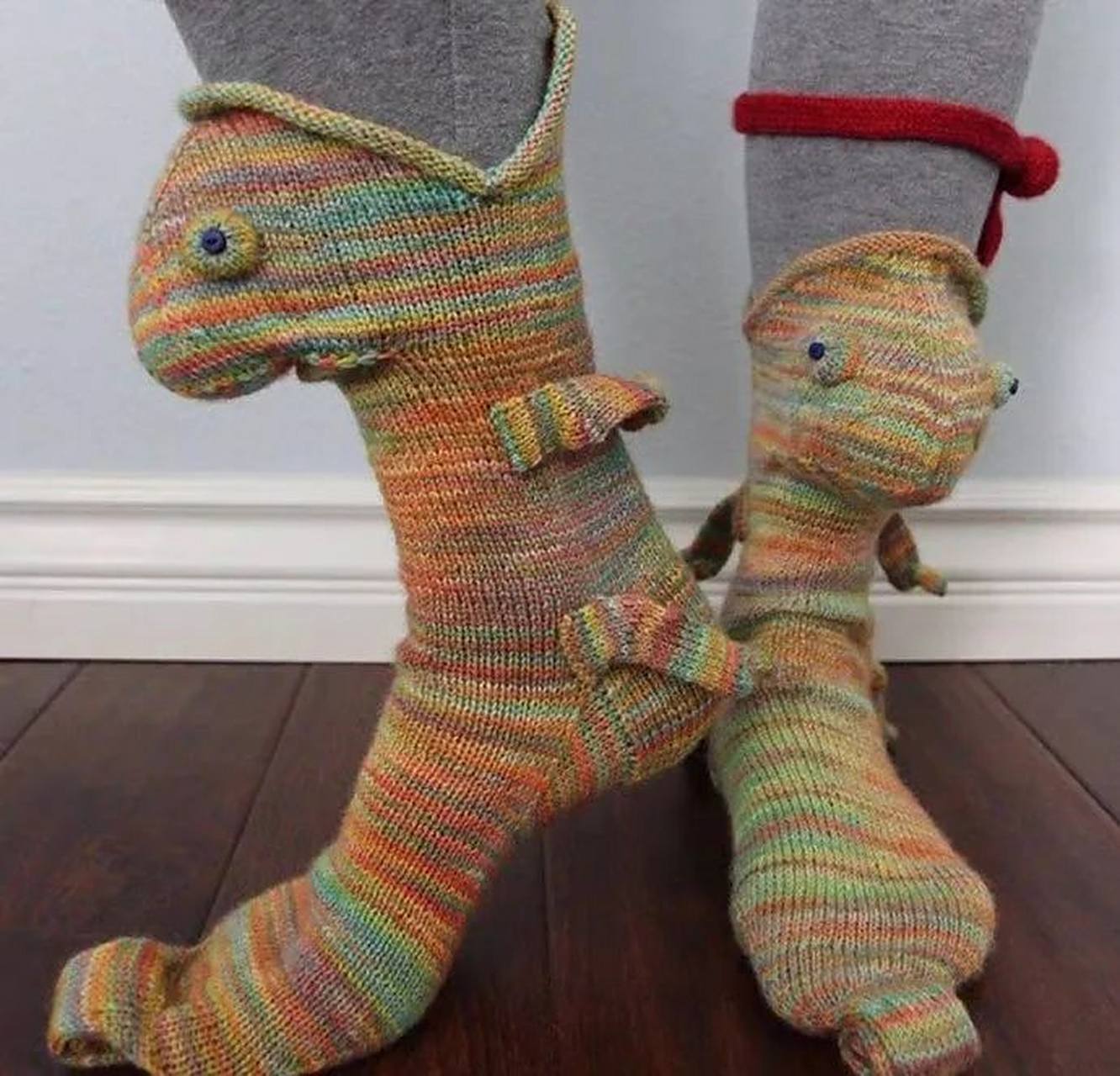 这么有个性的袜子要不要来一双?#搞笑# #搞笑日常