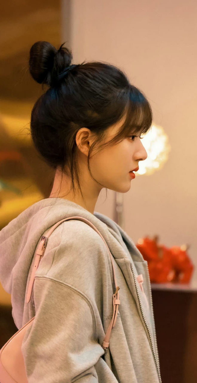 赵露思# 甜美可爱,俏皮灵动的小仙女,肤白貌美的容颜,清纯靓丽,楚楚