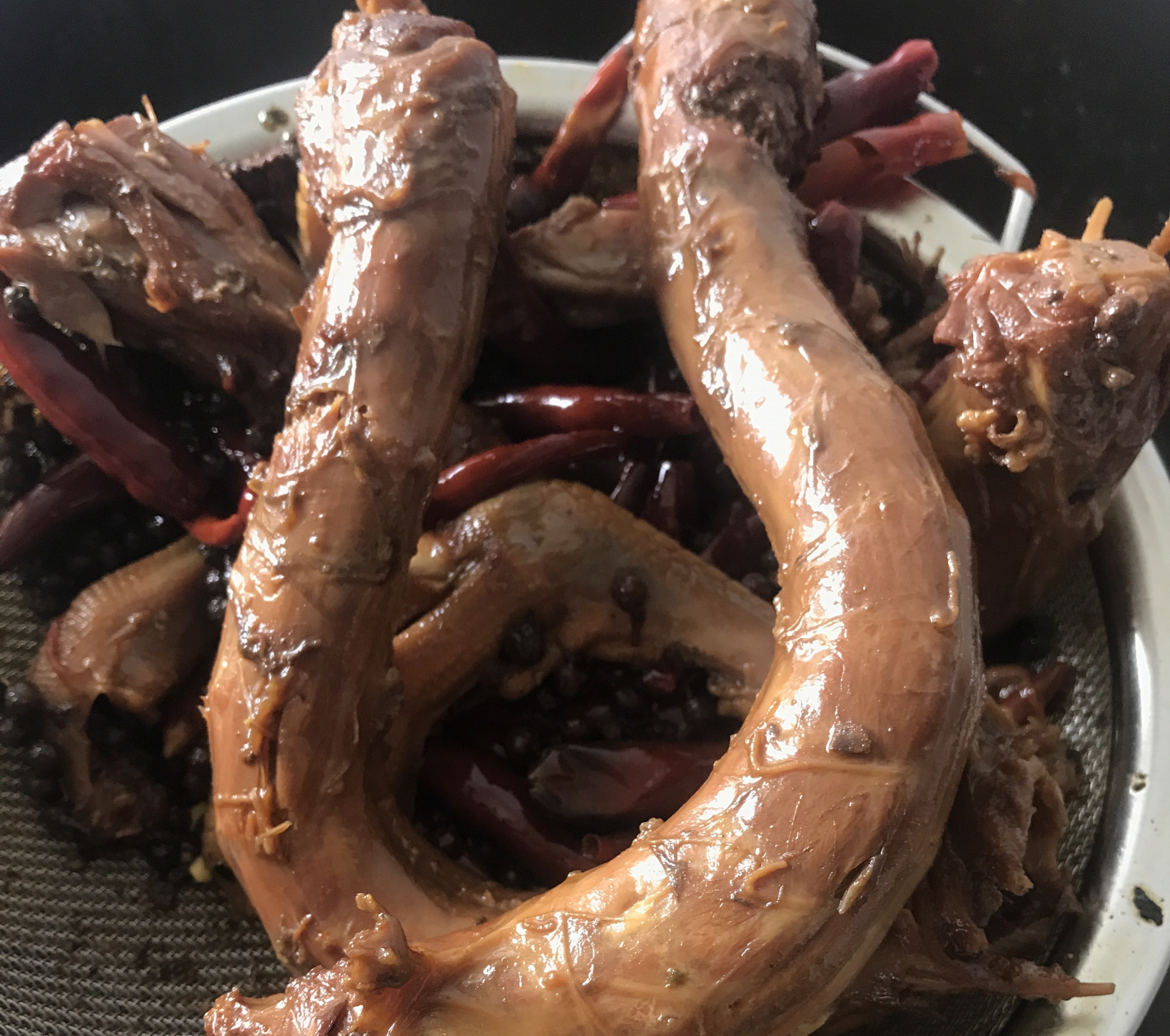 卤鸭脖技术配方及做法,学会即可开店