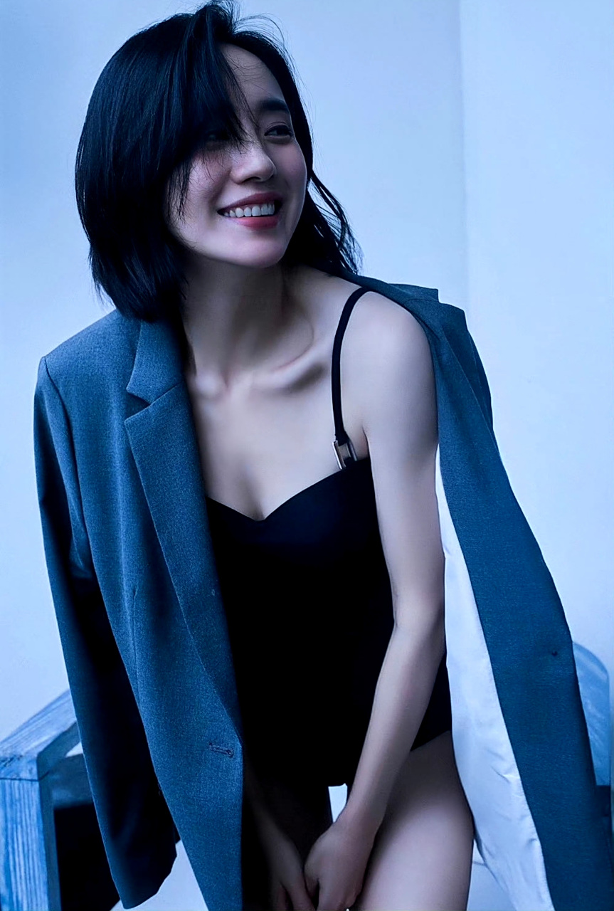 王智93 谁能拒绝穿泳装的秋雅呢 67[亲吻]