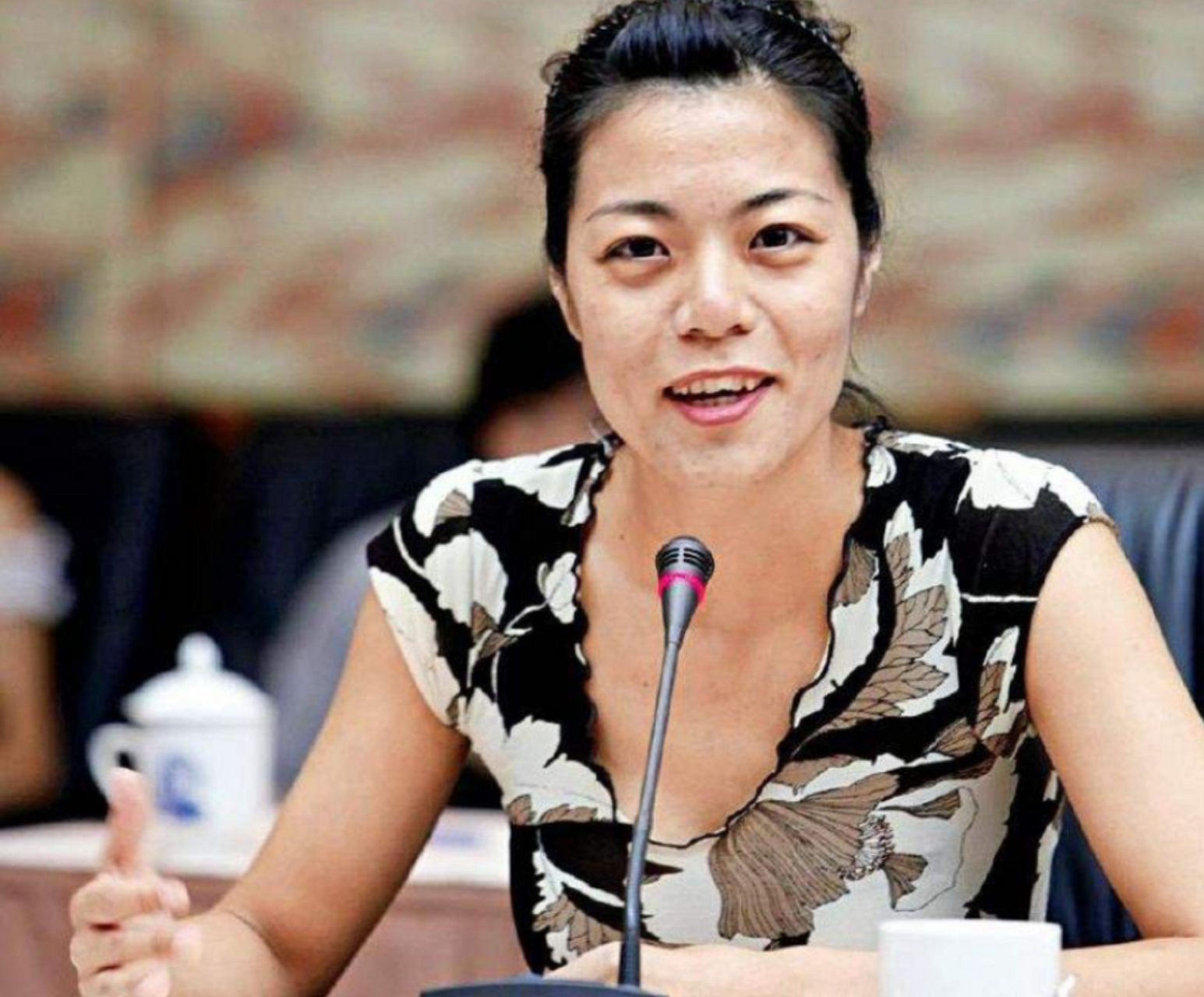 唯有真知才有真爱,你如果不是真正了解一个人你根本没有资格说你爱他.