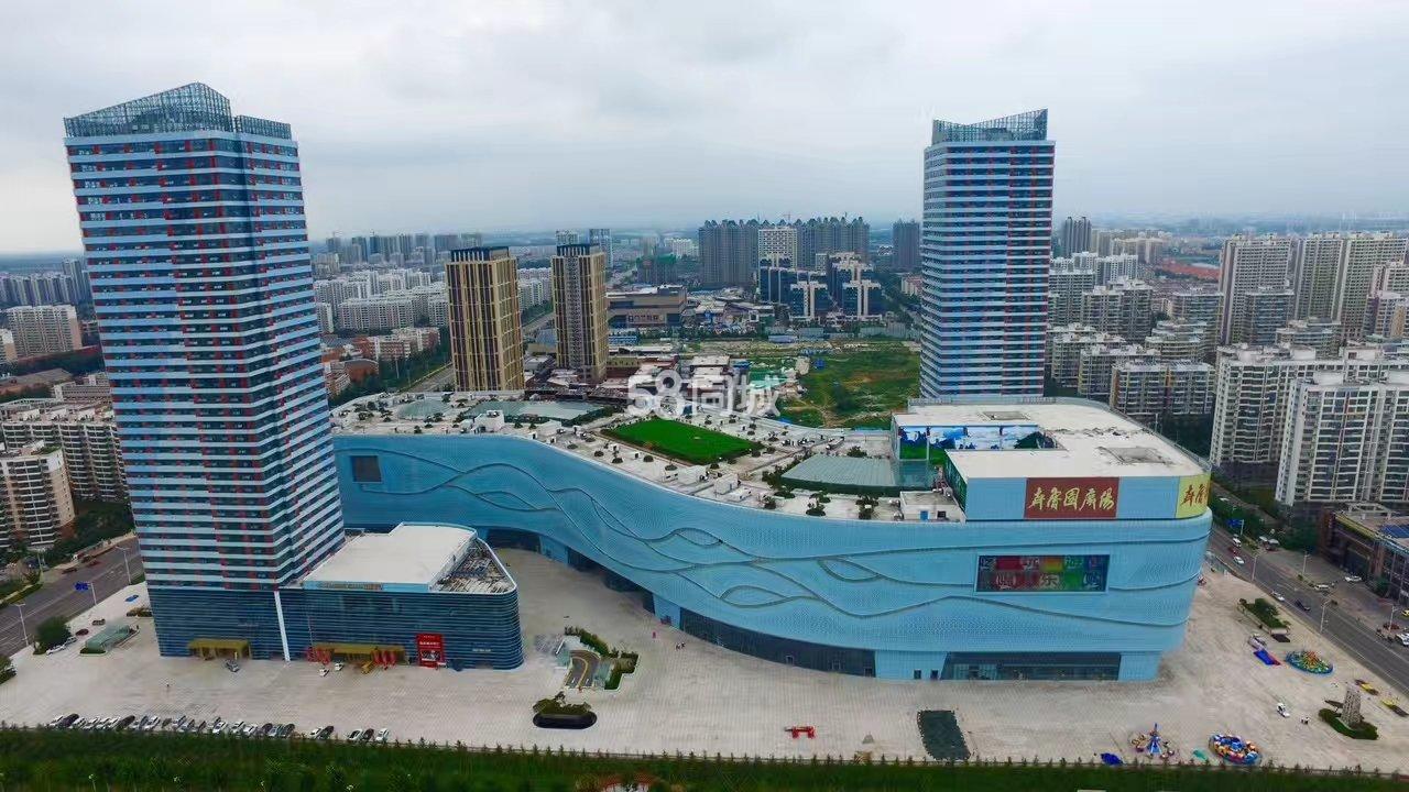 临沂一商场很是冷清,曾经是地标性建筑,现如今人烟惨淡