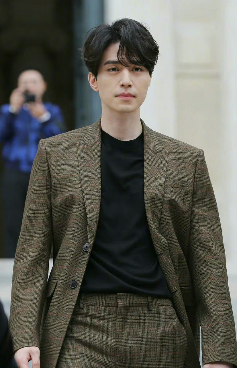 天呐,李栋旭,你这么会撩不要命了,李栋旭在社交平台和粉丝互动,表示让