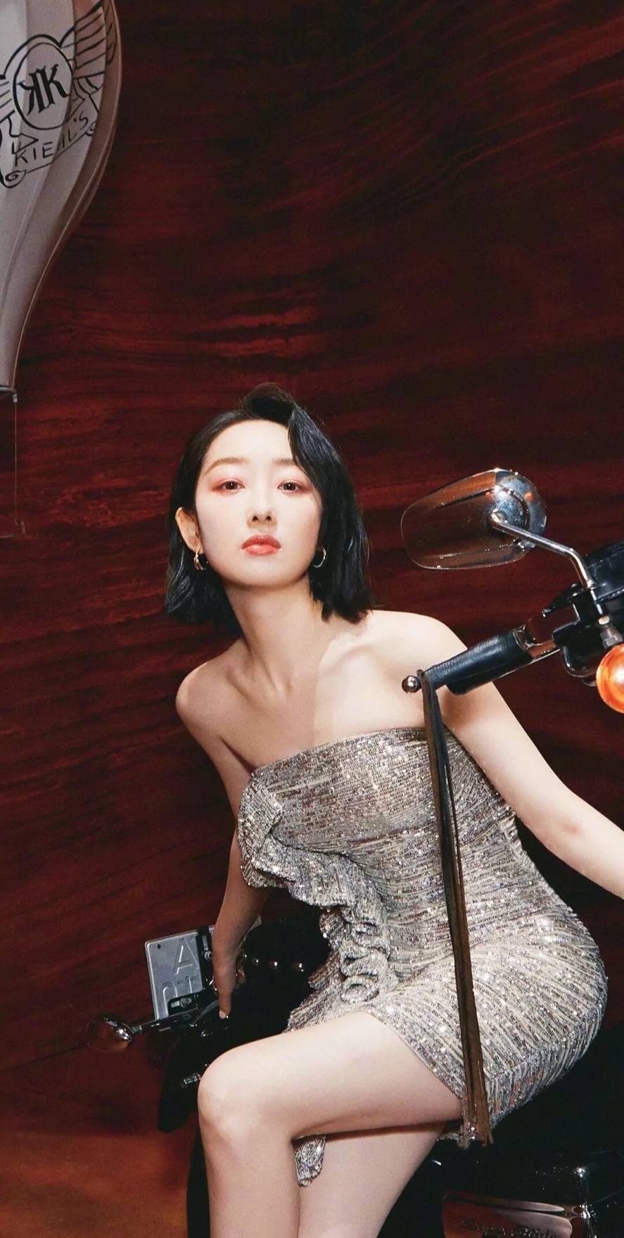 蒋梦婕美貌与身材并存,性感迷人,妩媚大方