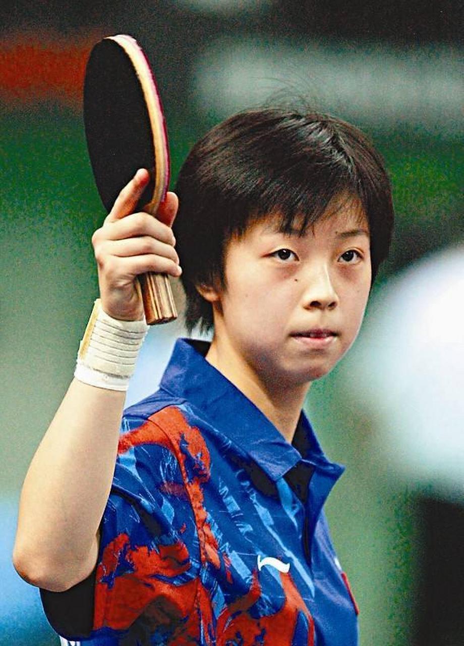 现在的张怡宁与现役顶尖女选手来场乒乓球比赛,21分制张怡宁能得到18