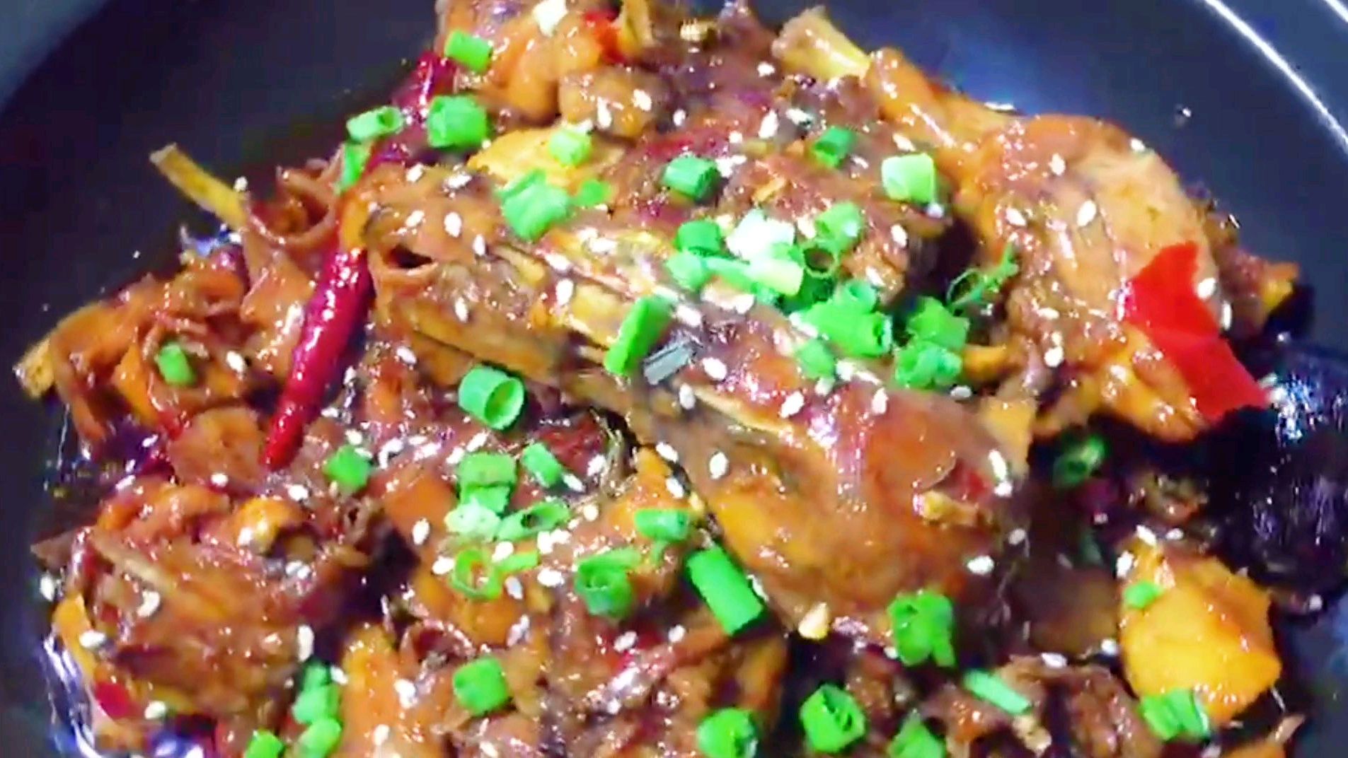鸭子又多了一种做法,正宗姜辣鸭做法,超级开胃,软烂适中。