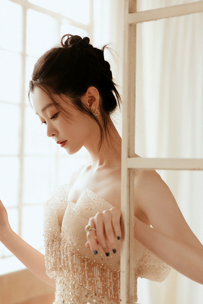 宋轶# 漂亮的女神穿什么都好看[色][色][色][鲜花][鲜花][鲜花]#美 