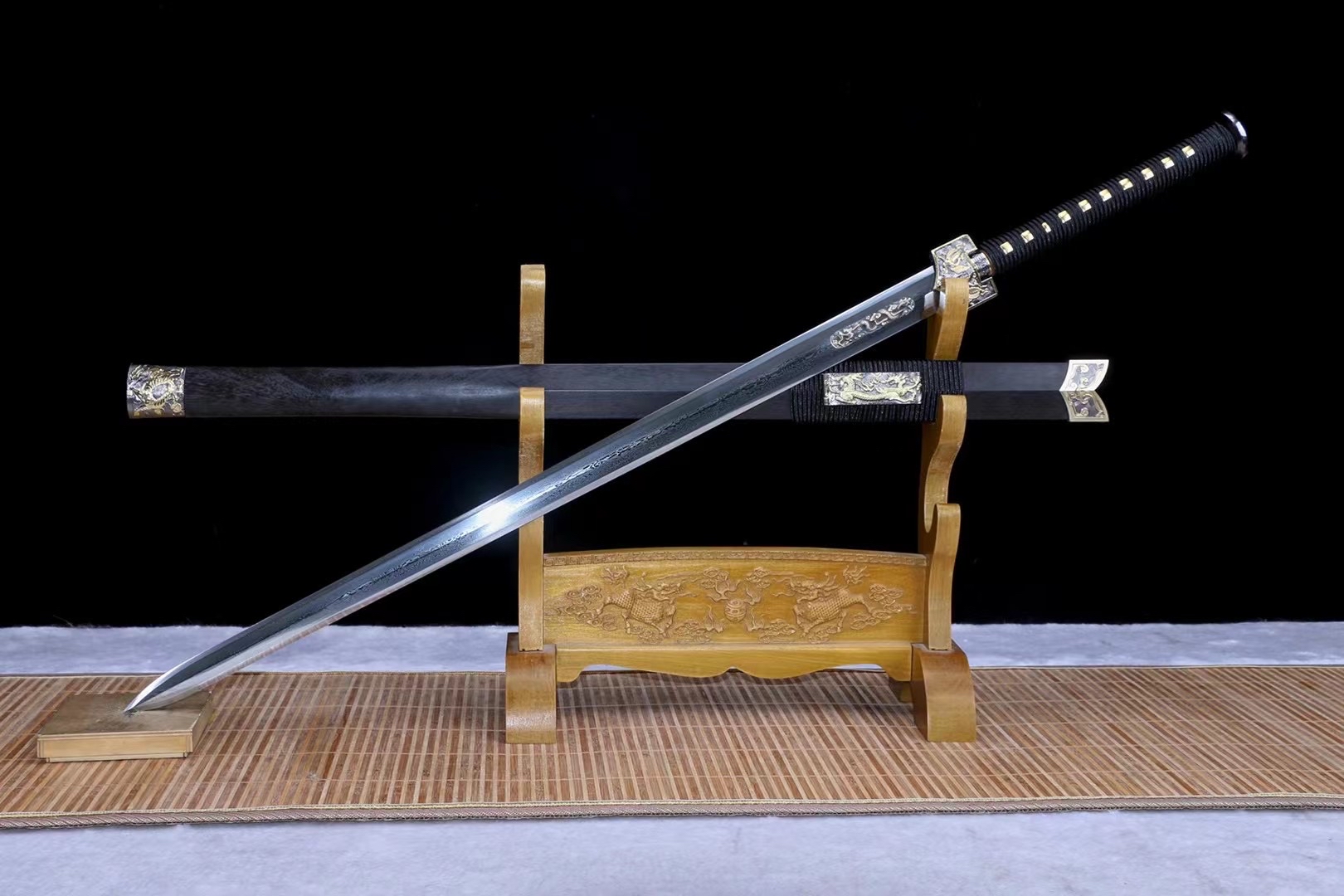 双色浮龙四兽汉剑