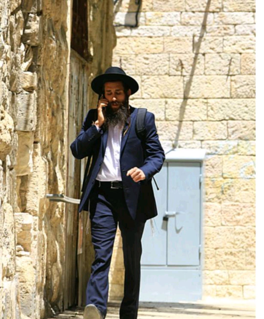 街拍组图:犹太人的传统服装