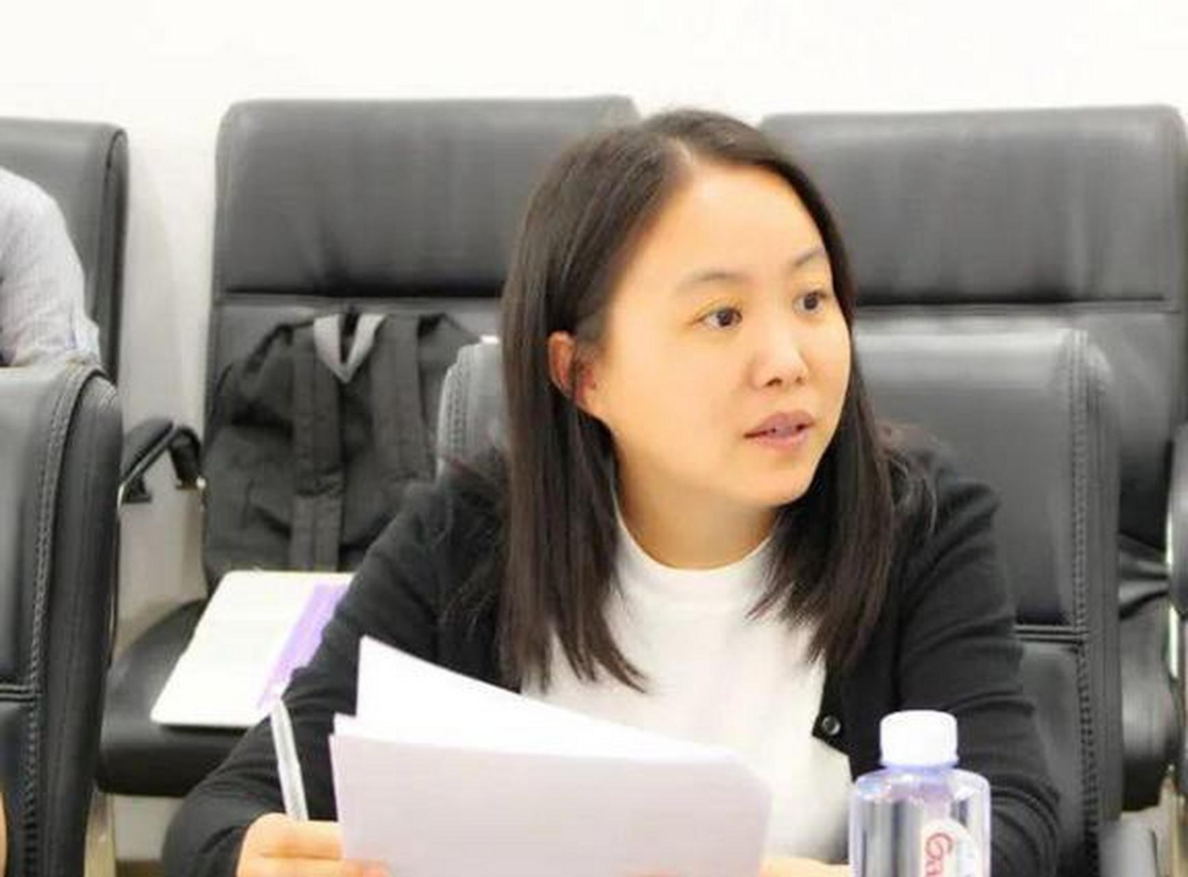 个人财富220亿人民币,卫冕六安市女首富宝座.