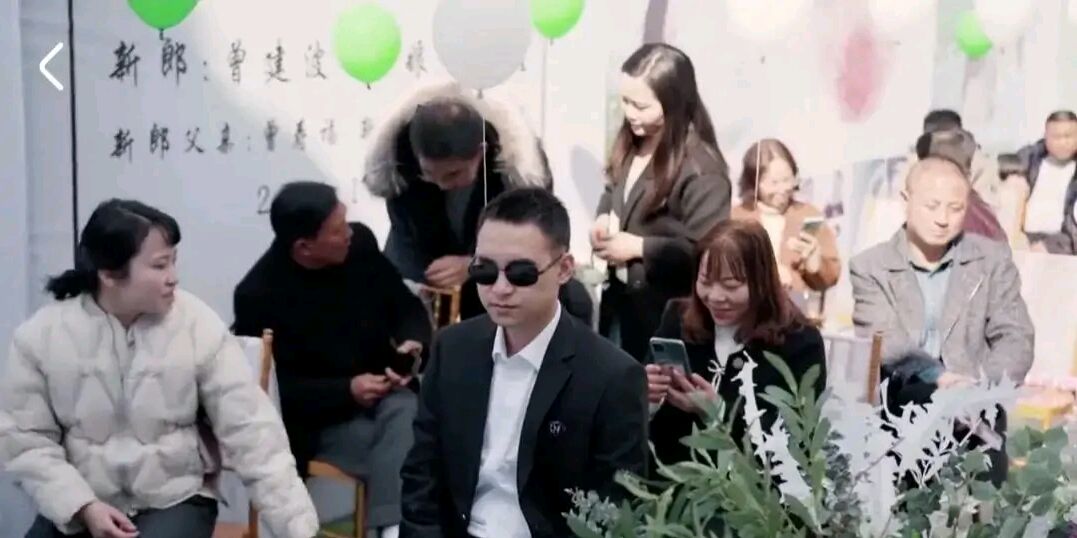 "排雷英雄"杜富国,参加妹妹杜富佳的婚礼,兄妹都是英雄