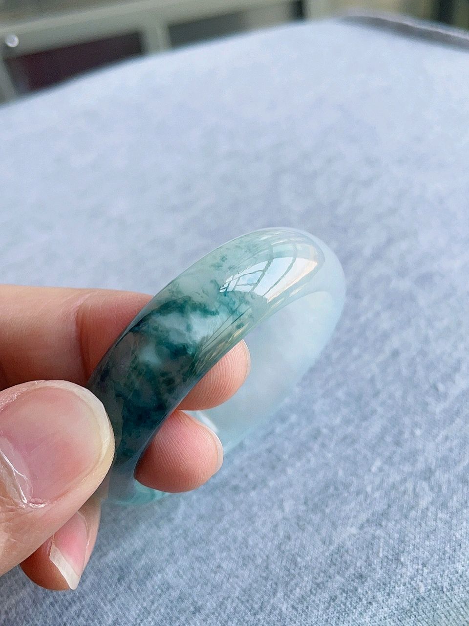 冰种飘蓝花手镯