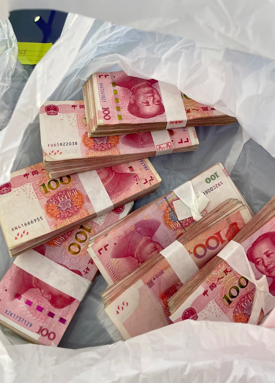 我数学不太好,问一下大家,这是我半个月赚的,7万块钱,现在每天收入都