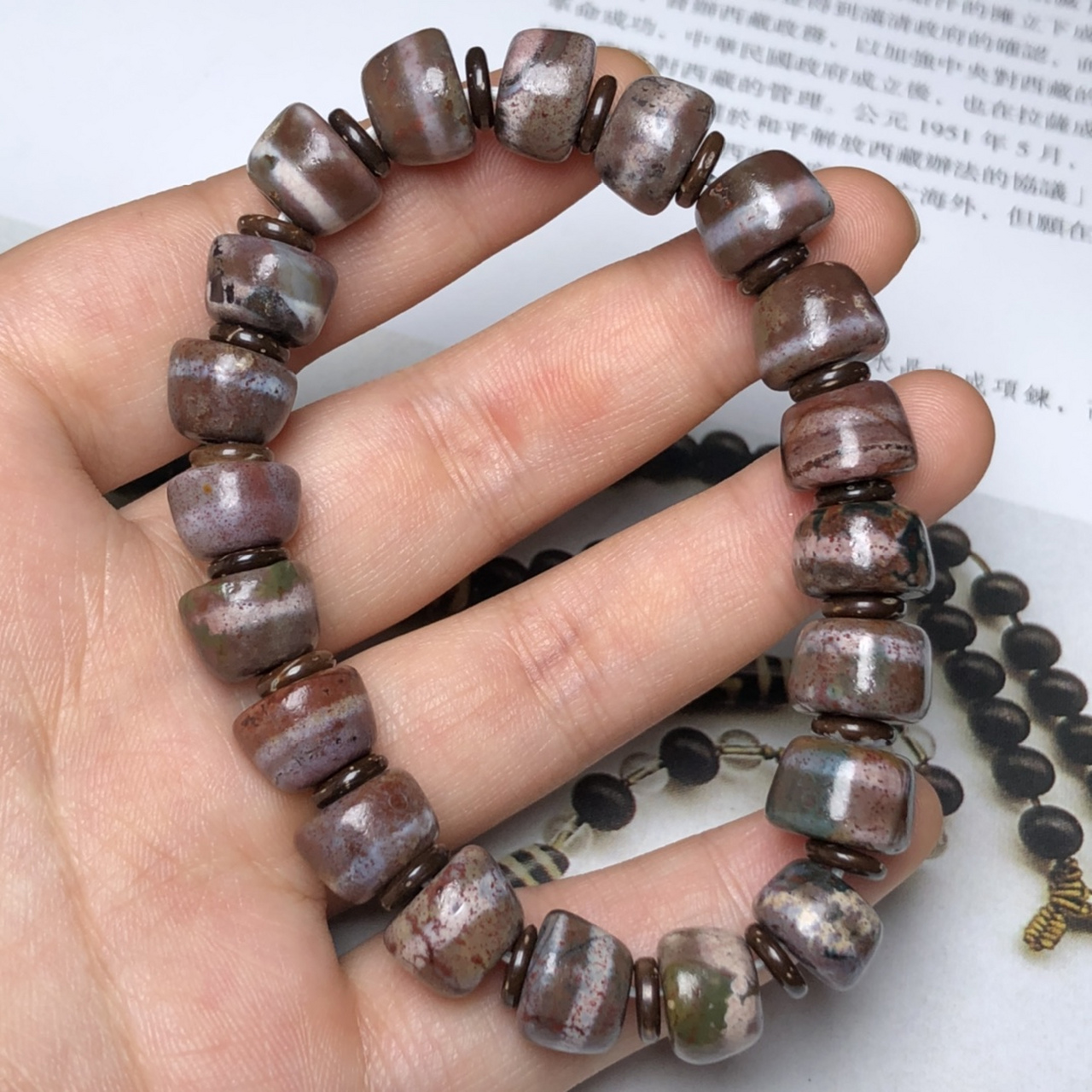 90200藏区回流老天珠朱砂药片手链 尺寸约:11*8毫米*20颗