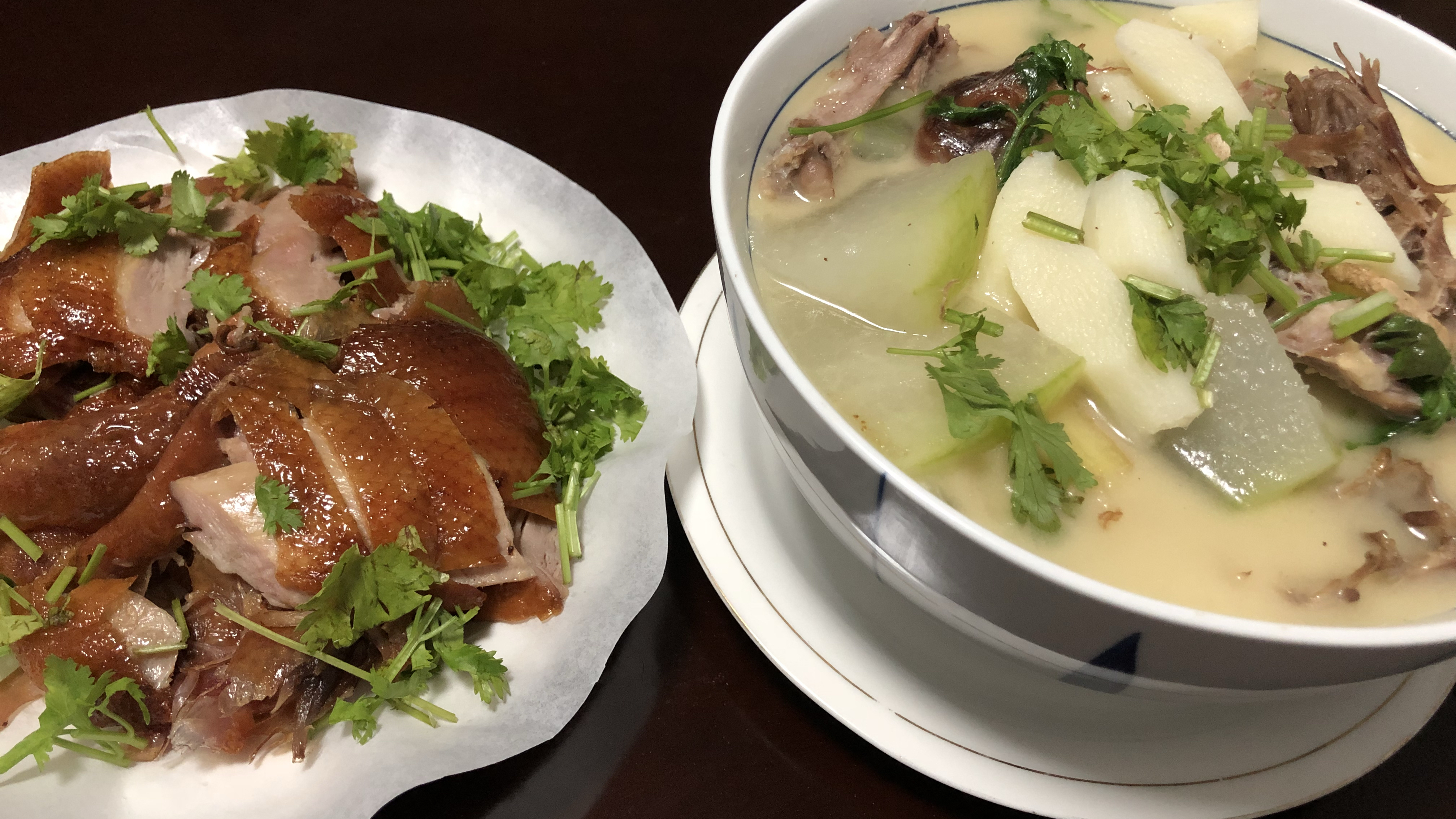 中元节买只鸭子做汤,一口肉一口汤再配上一口酒,舒服