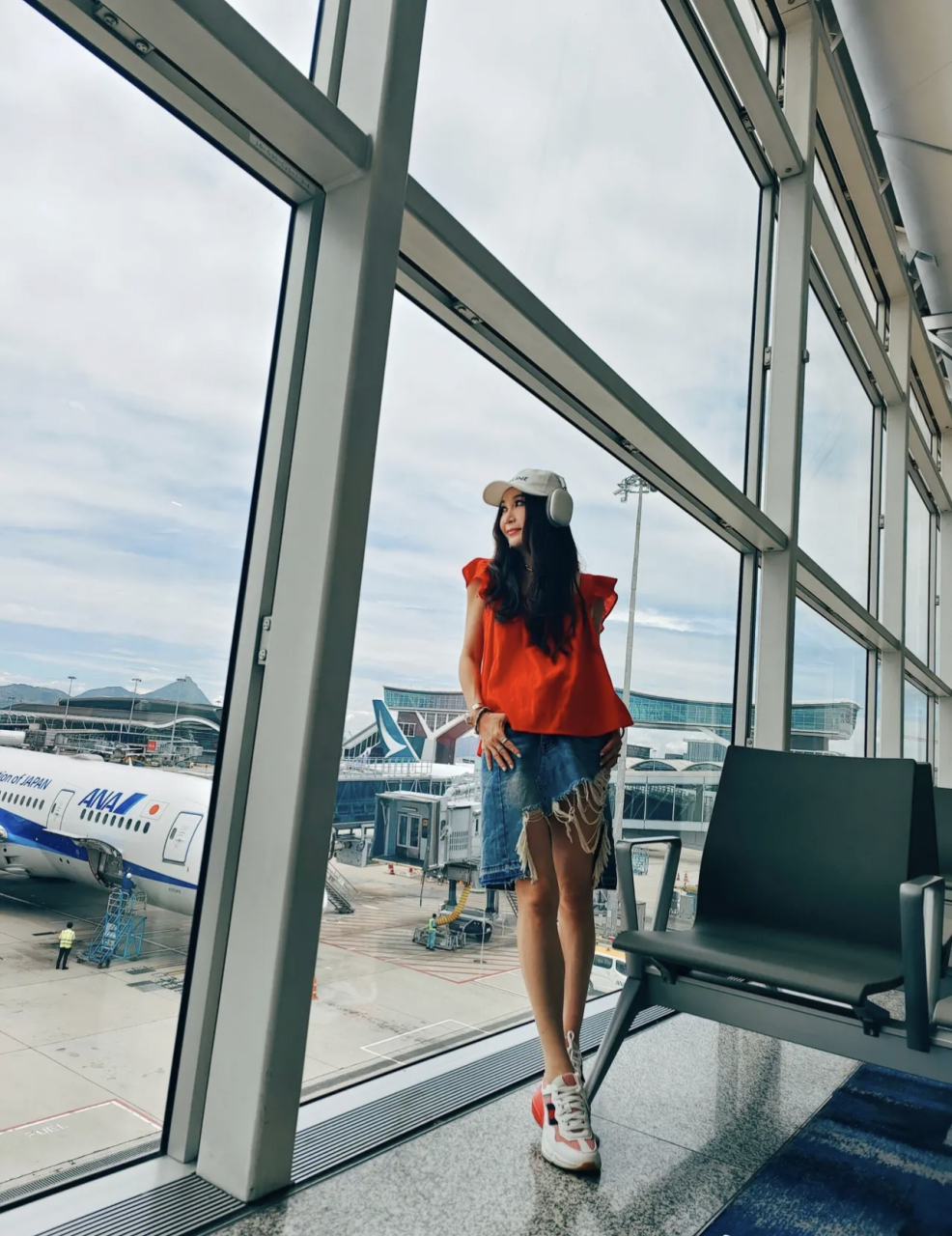 作为一位备受瞩目的影视明星,温碧霞的每一次亮相都备受关注,这次的